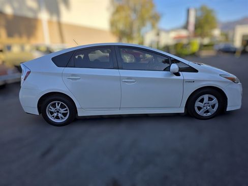 Used 2011 Toyota Prius Three w/ Solar Roof Pkg FWD image 7