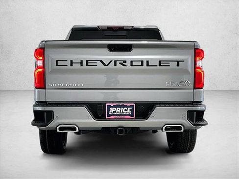 Used 2025 Chevrolet Silverado 1500 High Country w/ Technology Package RWD image 4