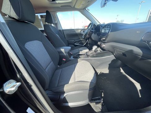 Used 2022 Kia Soul GT-Line image 26