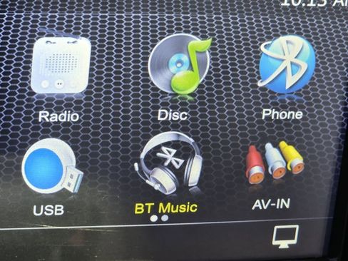 Used 2001 Saturn S-Series SL2 image 14