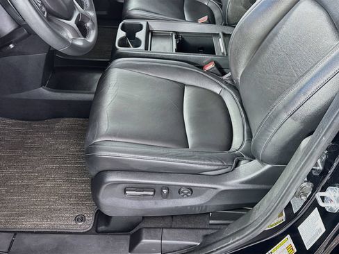 Used 2023 Honda Odyssey EX-L image 17