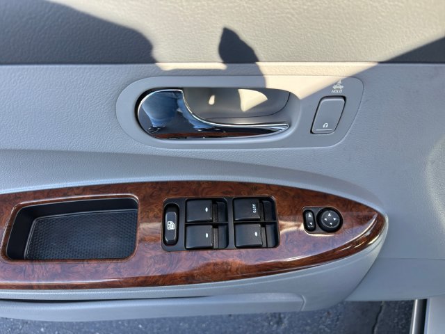 Used 2005 Buick LaCrosse CXL w/ Gold Convenience Package FWD image 17