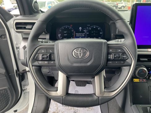 New 2025 Toyota 4Runner TRD Off-Road Premium image 29