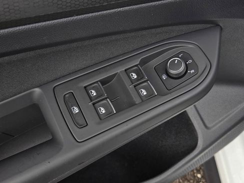 Used 2022 Volkswagen GTI SE FWD image 13