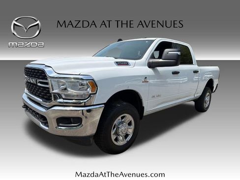 Used 2023 RAM 2500 Big Horn w/ Cold Weather Group AWD/4WD image 6