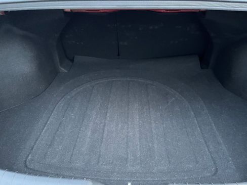 Used 2025 Hyundai Elantra SEL image 32