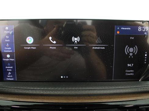 Used 2025 Acura MDX SH-AWD w/ Advance Package image 4