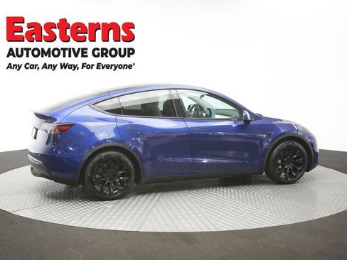 Used 2021 Tesla Model Y Long Range AWD/4WD image 38