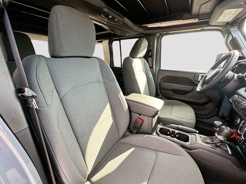 New 2026 Jeep Wrangler Unlimited Sport image 30