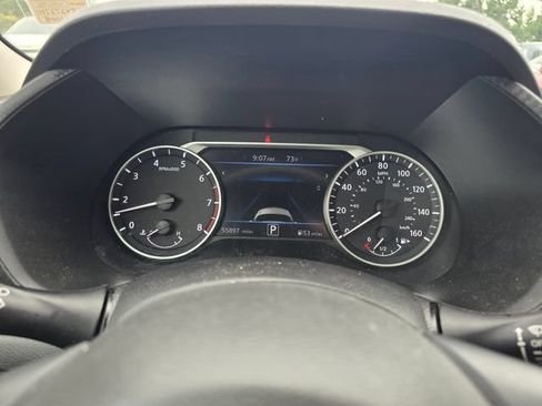 Used 2024 Nissan Sentra SV FWD image 16