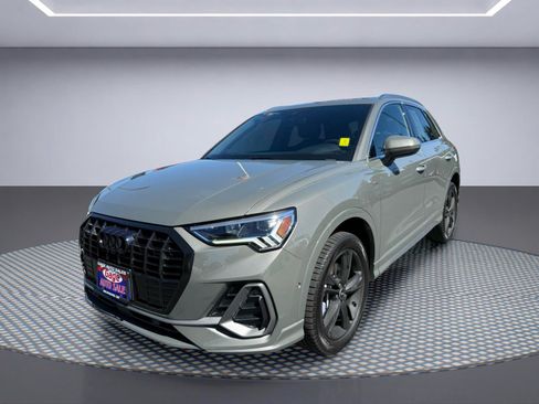 Used 2021 Audi Q3 2.0T Premium Plus AWD/4WD image 2
