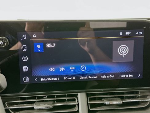 Used 2024 Chevrolet Trax LT image 19