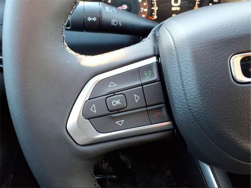 New 2026 Jeep Compass Latitude image 24