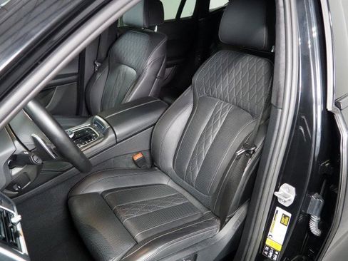 Used 2024 BMW X6 M60i image 14
