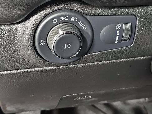 Used 2021 Dodge Durango R/T w/ Blacktop Package AWD/4WD image 25