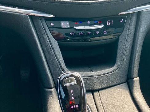 Used 2020 Cadillac XT5 Premium Luxury AWD/4WD image 10