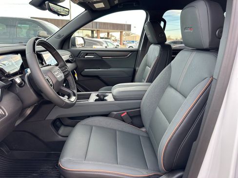 New 2026 GMC Acadia AT4 image 14