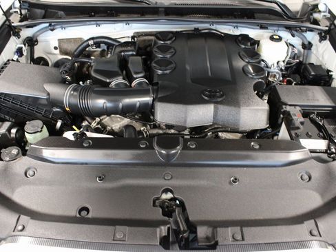 Used 2023 Toyota 4Runner TRD Off-Road image 30