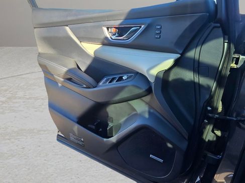 Used 2022 Subaru Ascent Limited w/ Technology Package image 17