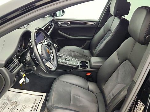Used 2021 Porsche Macan image 21