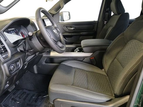 New 2026 RAM 1500 Express AWD/4WD image 19