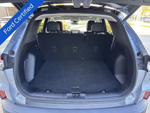 Used 2022 Ford Escape Titanium w/ Class II Trailer Tow Package image 10