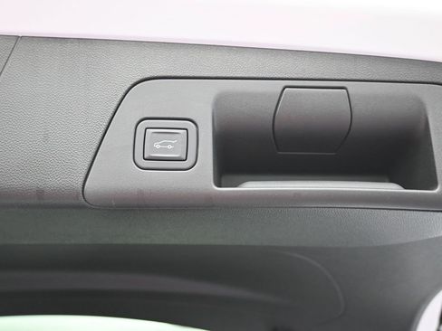 Certified 2024 Buick Envision Avenir image 29