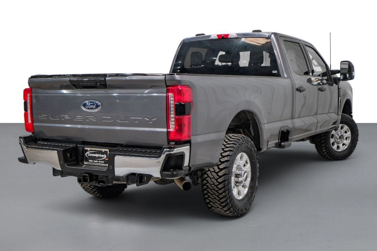 Used 2023 Ford F350 XLT w/ 360-Degree Camera Package AWD/4WD image 6