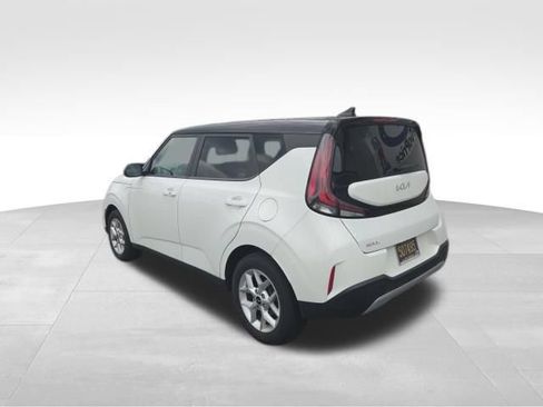 Used 2024 Kia Soul S FWD image 6