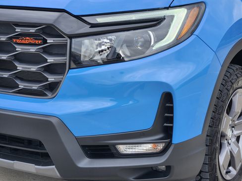 Certified 2025 Honda Ridgeline TrailSport image 9