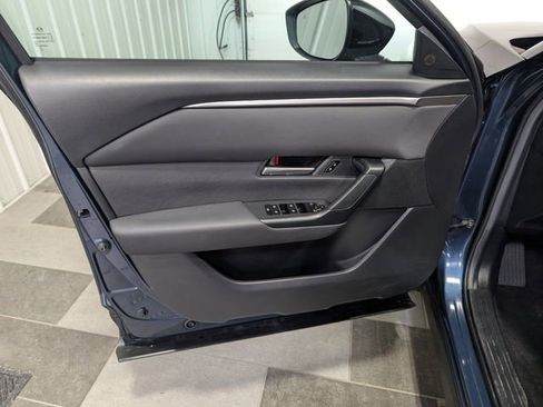 Used 2025 MAZDA CX-50 AWD 2.5 S w/ Preferred Package image 12