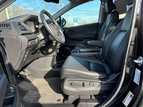 Certified 2023 Honda Odyssey EX-L image 9