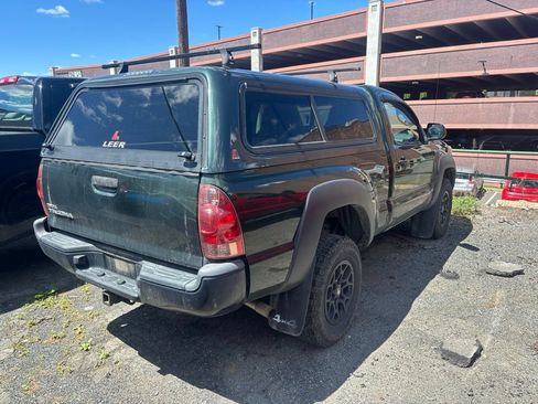 Used 2012 Toyota Tacoma 4x4 Regular Cab image 4