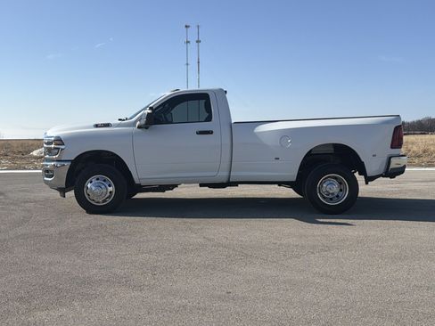 Used 2026 RAM 3500 Big Horn image 30