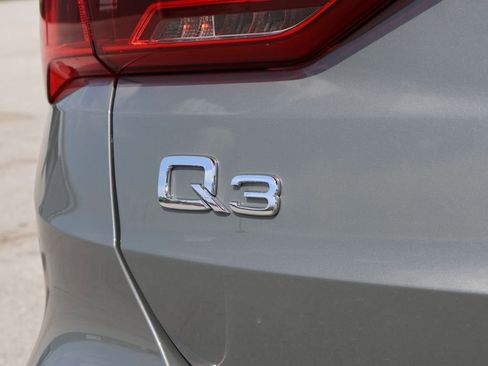 Used 2024 Audi Q3 2.0T Premium Plus AWD/4WD image 8