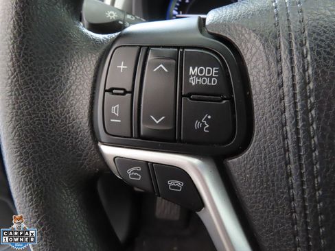 Used 2016 Toyota Highlander LE FWD image 13