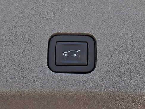 Certified 2025 Cadillac XT6 Premium Luxury w/ LPO, Floor Liner Package image 29