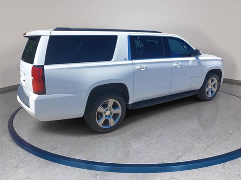 Used 2020 Chevrolet Suburban LT AWD/4WD image 5
