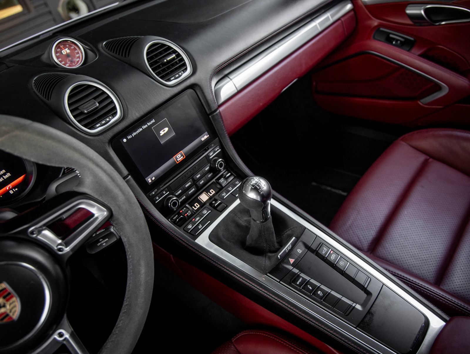 Certified 2019 Porsche 718 Cayman RWD image 31