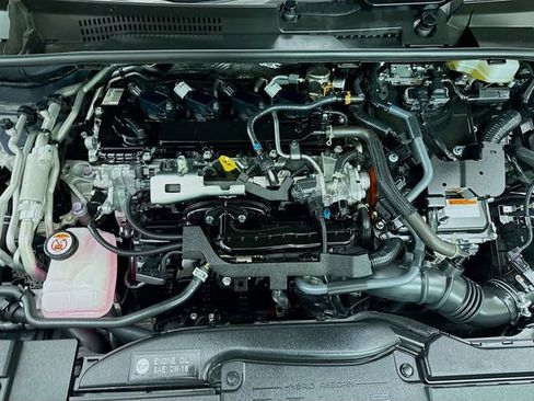 Used 2024 Toyota Prius Prime Premium w/ Advanced Technology Package image 30