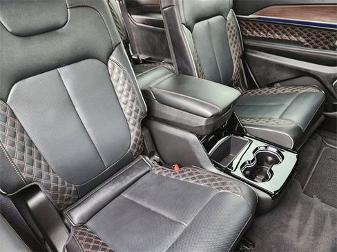 Certified 2025 Jeep Grand Cherokee L Summit w/ Obsidian Package image 29