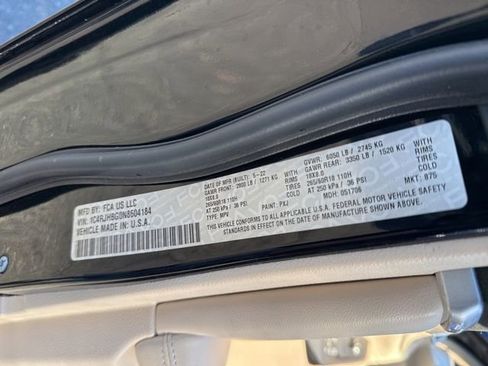 Used 2022 Jeep Grand Cherokee Limited w/ Luxury Tech Group II image 30