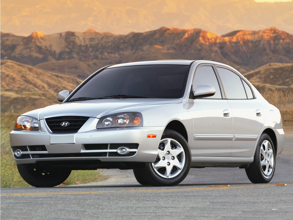 Used 2005 Hyundai Elantra Sedan FWD image 1
