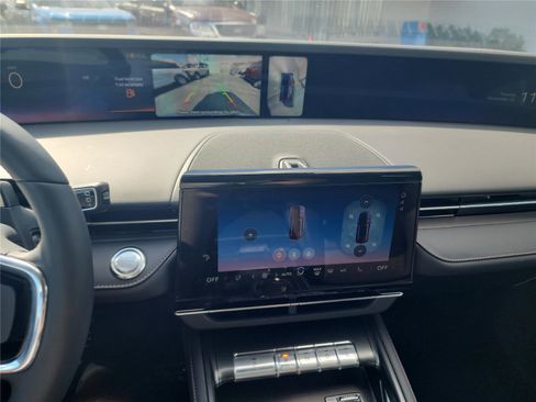 New 2026 Lincoln Nautilus Premier w/ Jet Appearance Package image 31