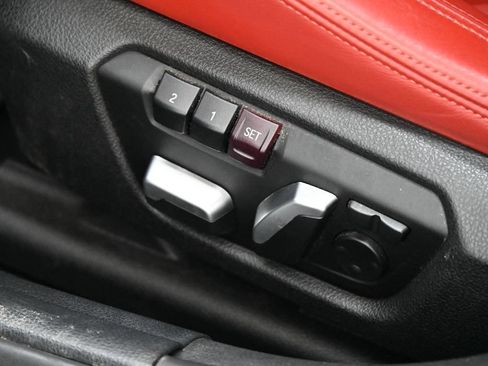 Used 2018 BMW M3 RWD image 19