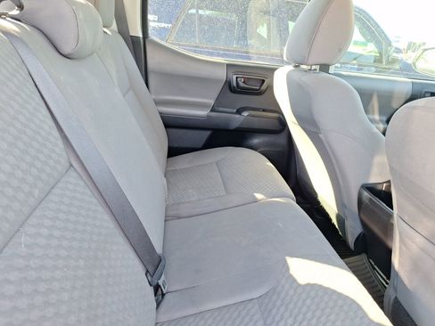 Used 2022 Toyota Tacoma SR image 29