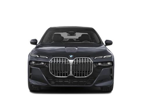 Certified 2023 BMW 740i w/ Parking Assistance Package image 7