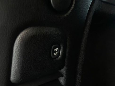 Used 2023 Dodge Durango GT image 25