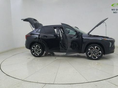 Used 2025 Chevrolet Trax RS w/ Driver Confidence Package FWD image 70