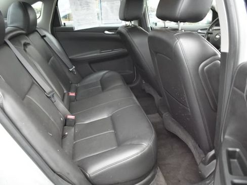 Used 2014 Chevrolet Impala LTZ FWD image 32